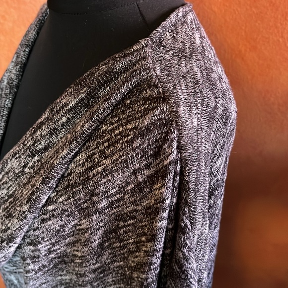 Max studio light weight cowl neck. Xl - Picture 3 of 9